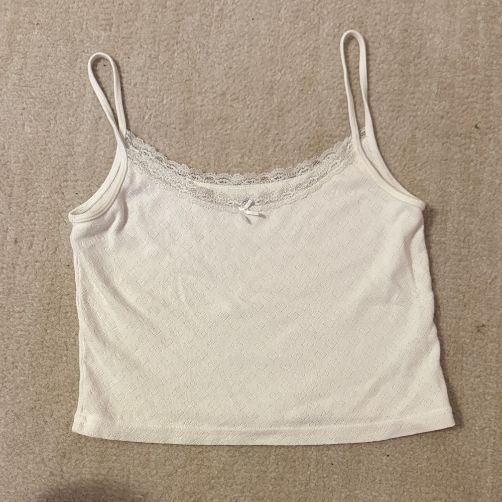 Brandy Melville White Lace Trim & Hearts Cami